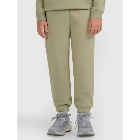 4F spodnie chłopięce z miękkim meszkiem wewnątrz z haftem