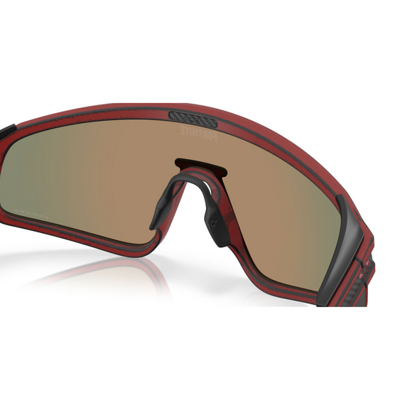 OAKLEY okulary przeciwsłoneczne z pokrowcem Latch Panel Red Knight w/ Prizm Ruby